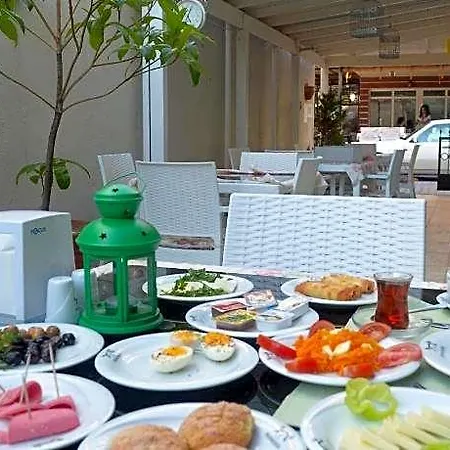 موستار